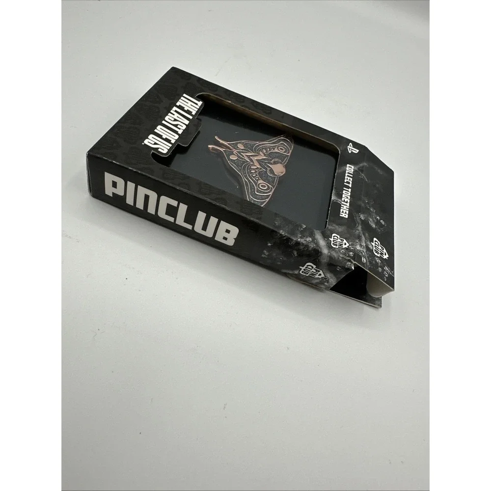PIN CLUB PlayStation Last of Us II Ellie Moth Enamel Figure Pin 2